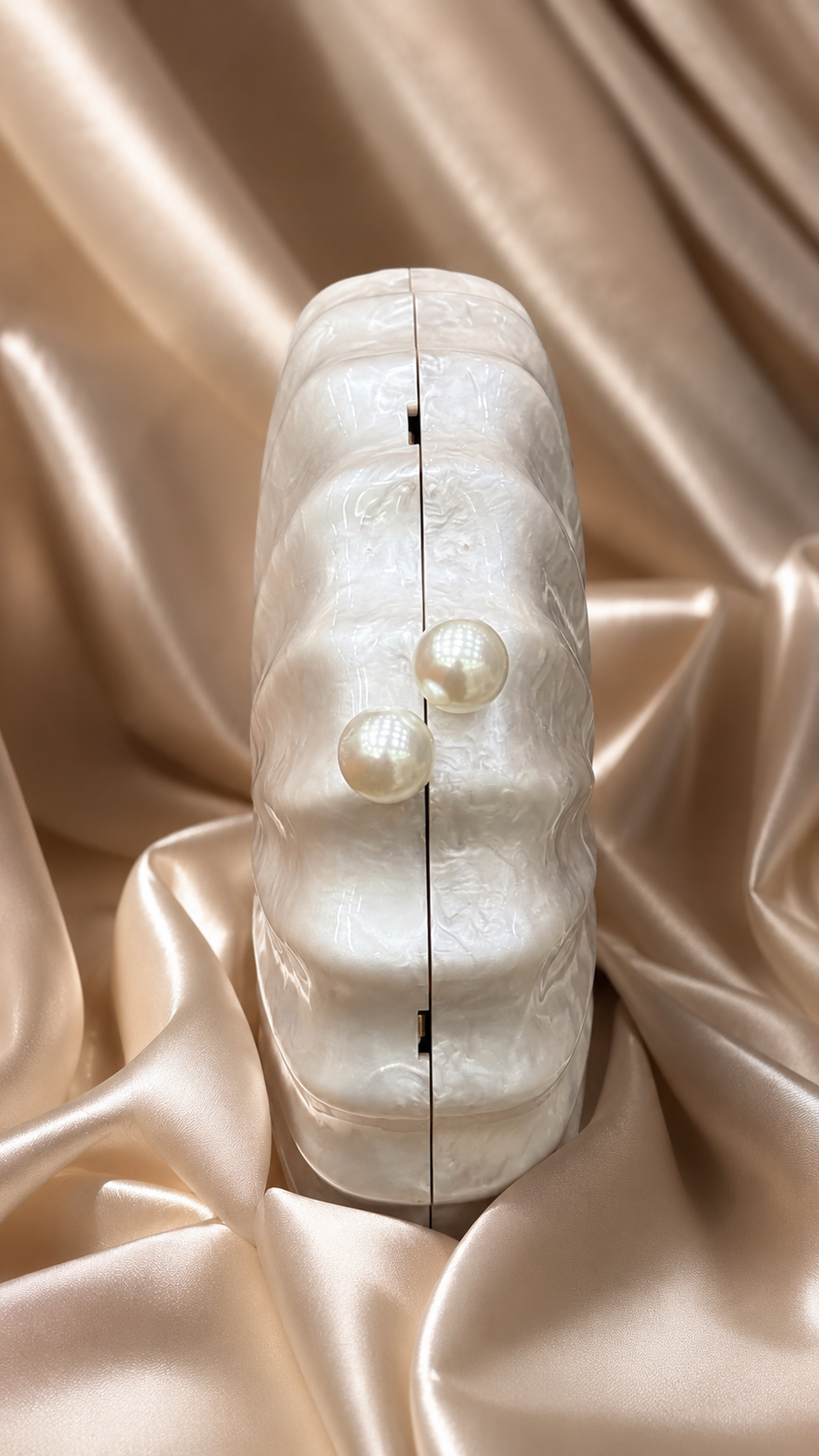Women's Pearl Clutch Bag