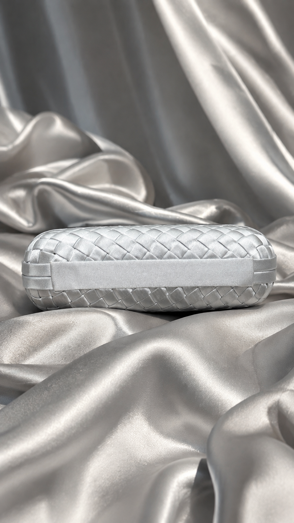 Women’s Luxury Woven Clutch Bag