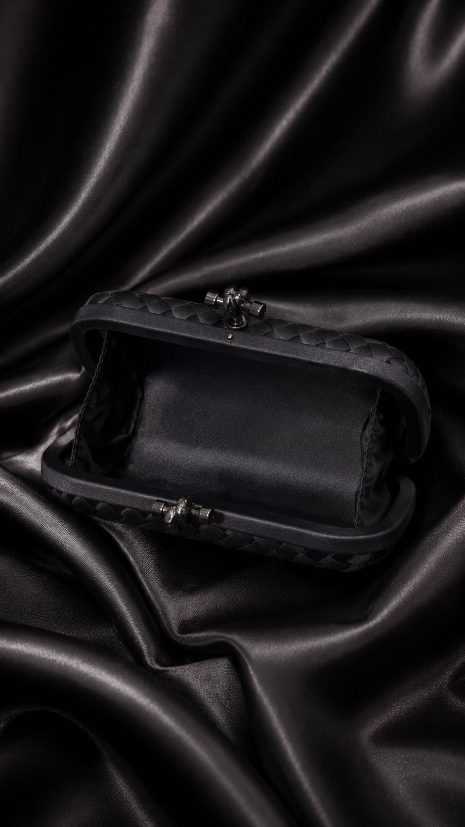 Women’s Luxury Woven Clutch Bag