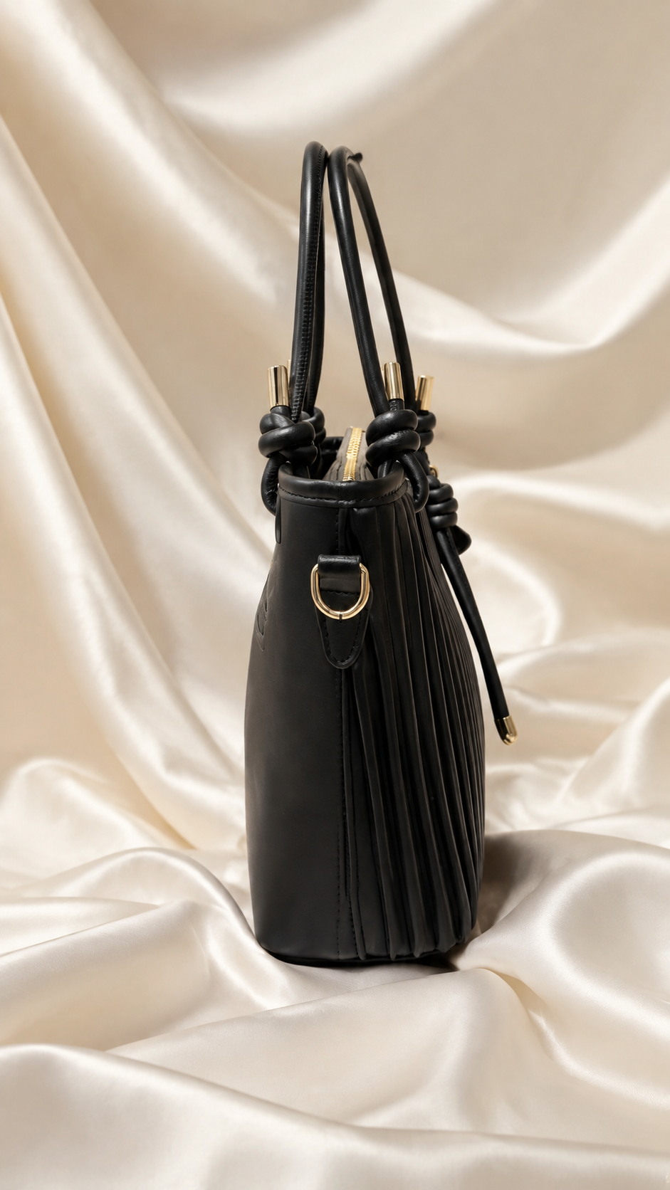 Women’s Pleated Tote Bag with Star Charm